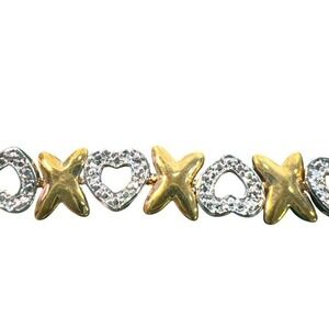 Macys Tennis Bracelet Diamond Accent Gold Silver Plate XOs Hearts New in Box 7.5